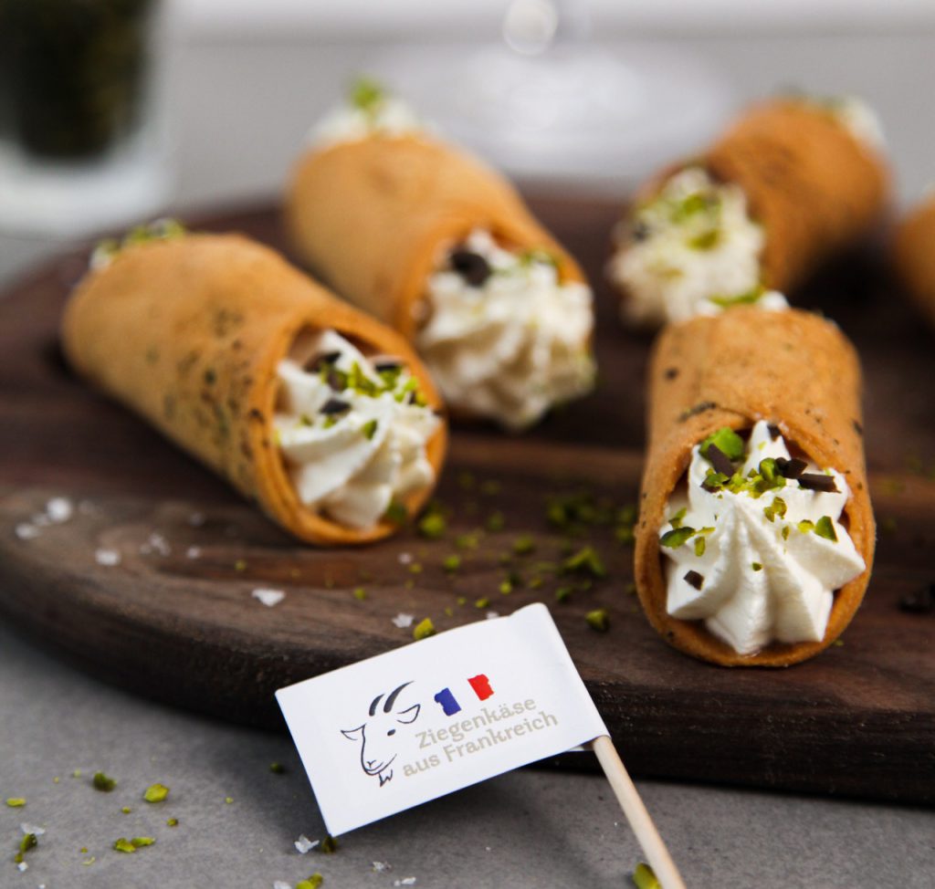 Herzhafte Ziegenkäse-Cannoli