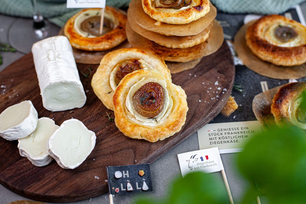 Upside Down Onion Tartes